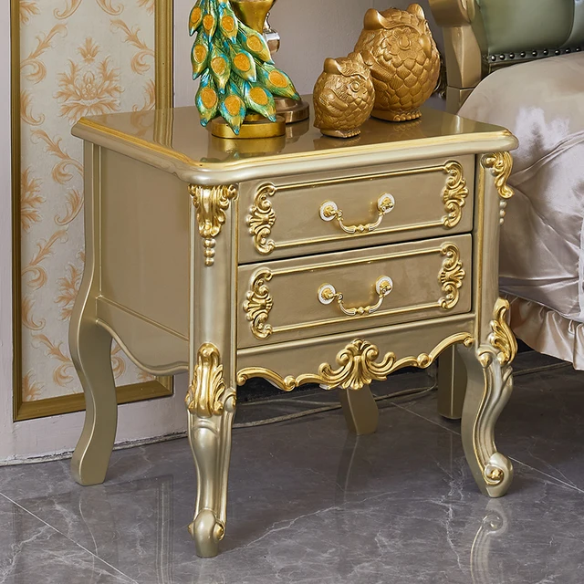 Royal luxury Italian Carved Wooden King Size Bed - Elegant French-Style Upholstered Double Bed with Tufted Headboard and Gold Detailing
