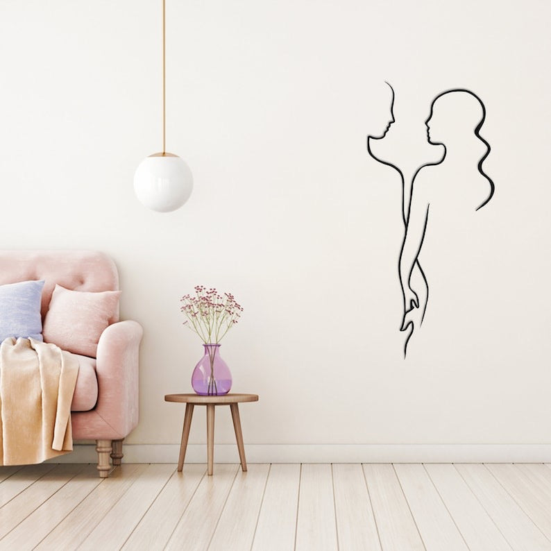 Minimalist Metal Line Art Wall Decor – Abstract Couple Design for Modern Interiors | Couple Holding Hands, Linear Living Room Decor, Gifts For Couples, Metal Wall Art Decor