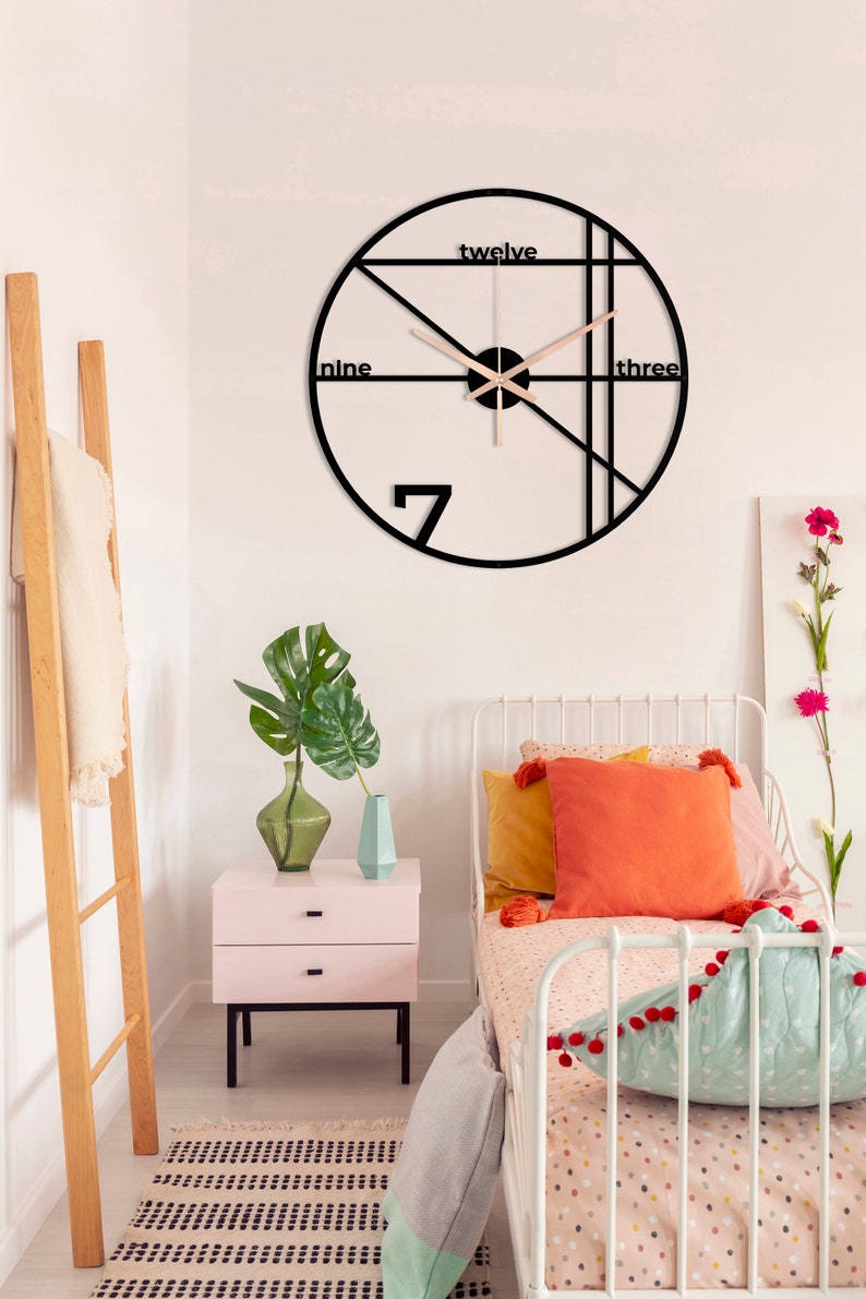 Contemporary Geometric Wall Clock – Stylish Black Metal Design for Modern Design Home & Office Décor